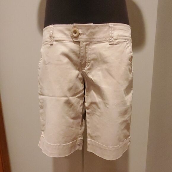 NWT So Wear It Declare It Khaki Bermuda Short (11) - Picture 1 of 3